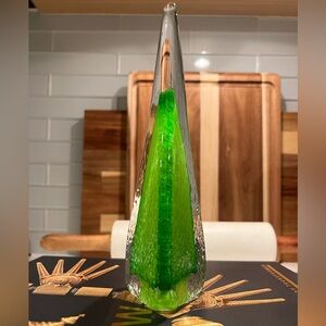 Scandinavian Crystal Art Glass Christmas Tree Emerald Modern Sculpture (8.5”)